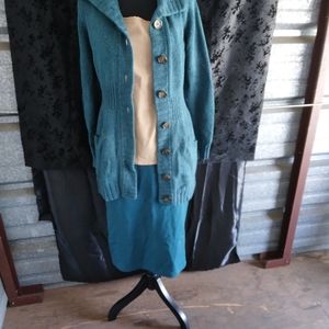 OUTFIT: Teal (M) 3/4 length Sweater w/Tan Tank(L) and Teal Skit(S/M/L)